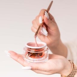 perfect brownish cici nails